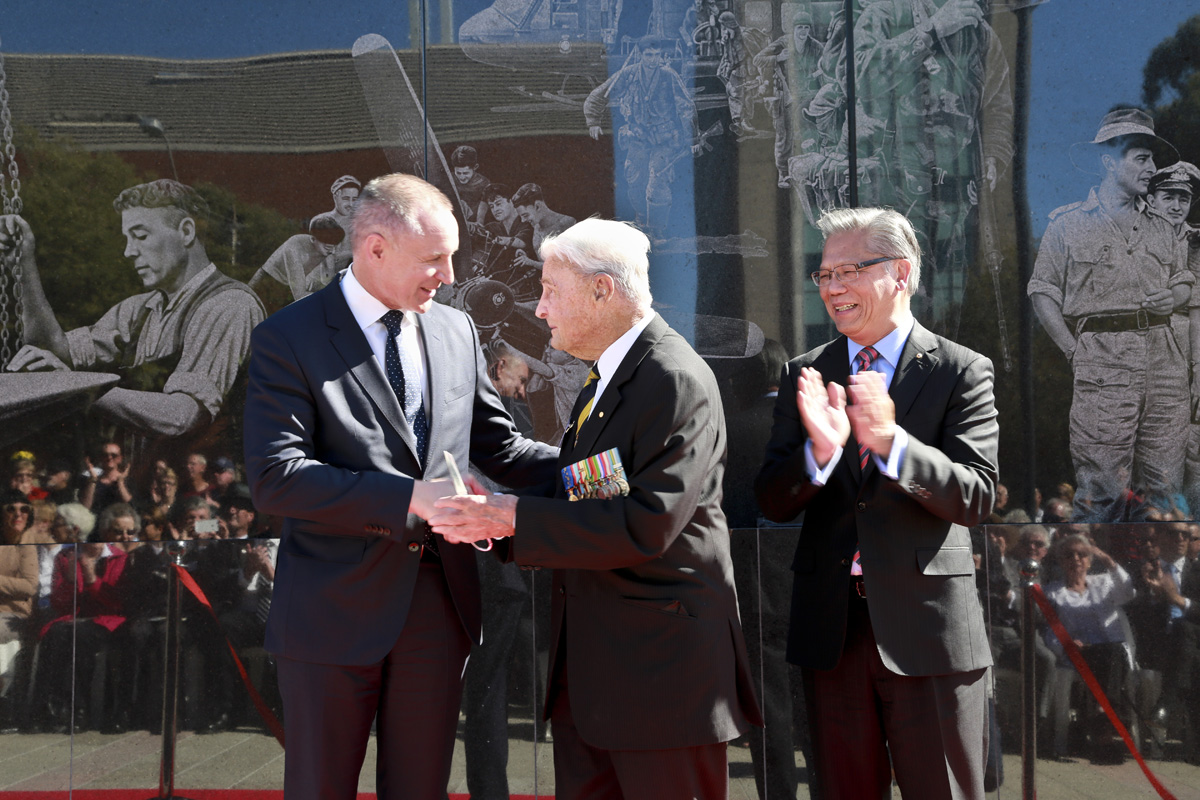 SA Premier Jay Weatherill MP,  Bill Corey OAM and His Excellency the Hon Hieu Van Le AO, Governor of South Australia exchange congratulations having cut the ribbon at the official opening the Anzac Centenary Memorial Walk.